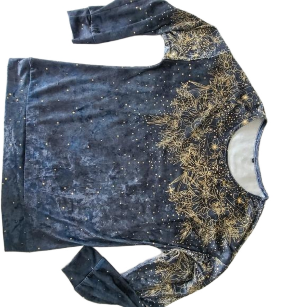 Like New Blue and Gold 3/4 Sleeve Shirt Sweater Size L